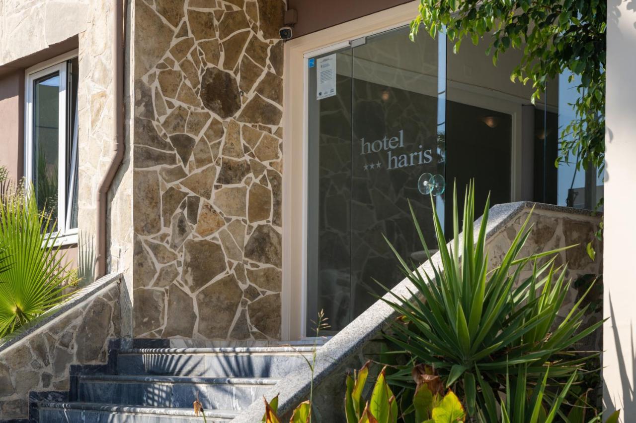 Hotel Haris On The Beach Agia Marina Екстериор снимка